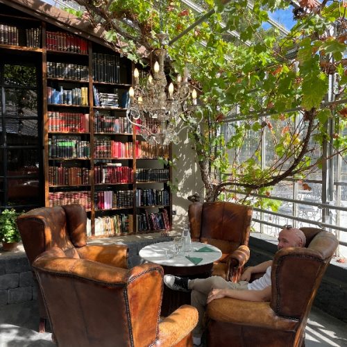 Vinstofan-Fridheimar-in-Iceland-Wine-Bar-and-Bistro-1-3